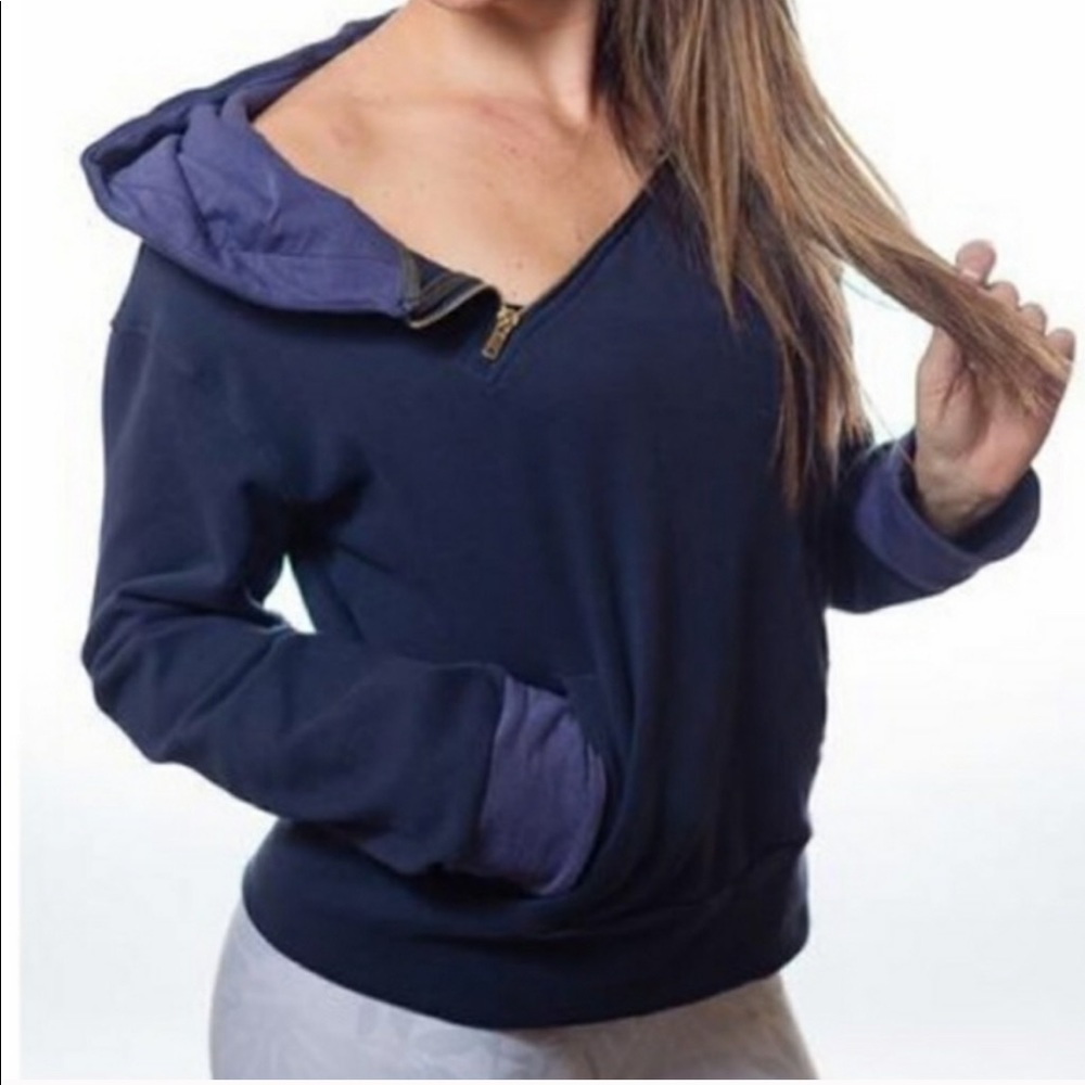 P’tula hoodie